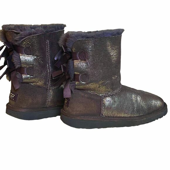Ugg Bailey Bow Purple Gray Metallic Lizard Suede Sheepskin Ankle Boot 4 US/34EU - Picture 6 of 14
